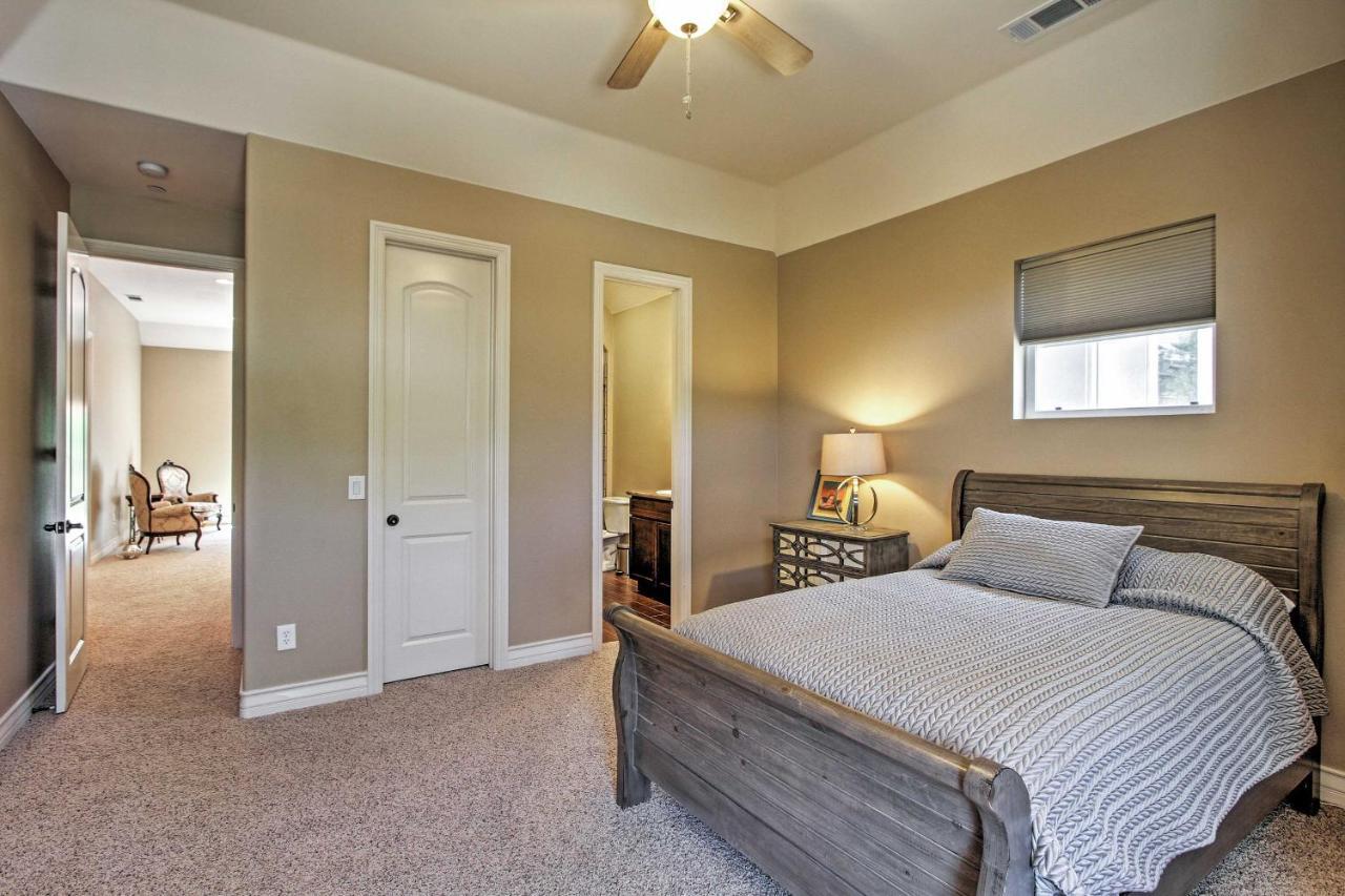 Roomy Home With Deck, 5 Mi To Lake Arrowhead Village מראה חיצוני תמונה
